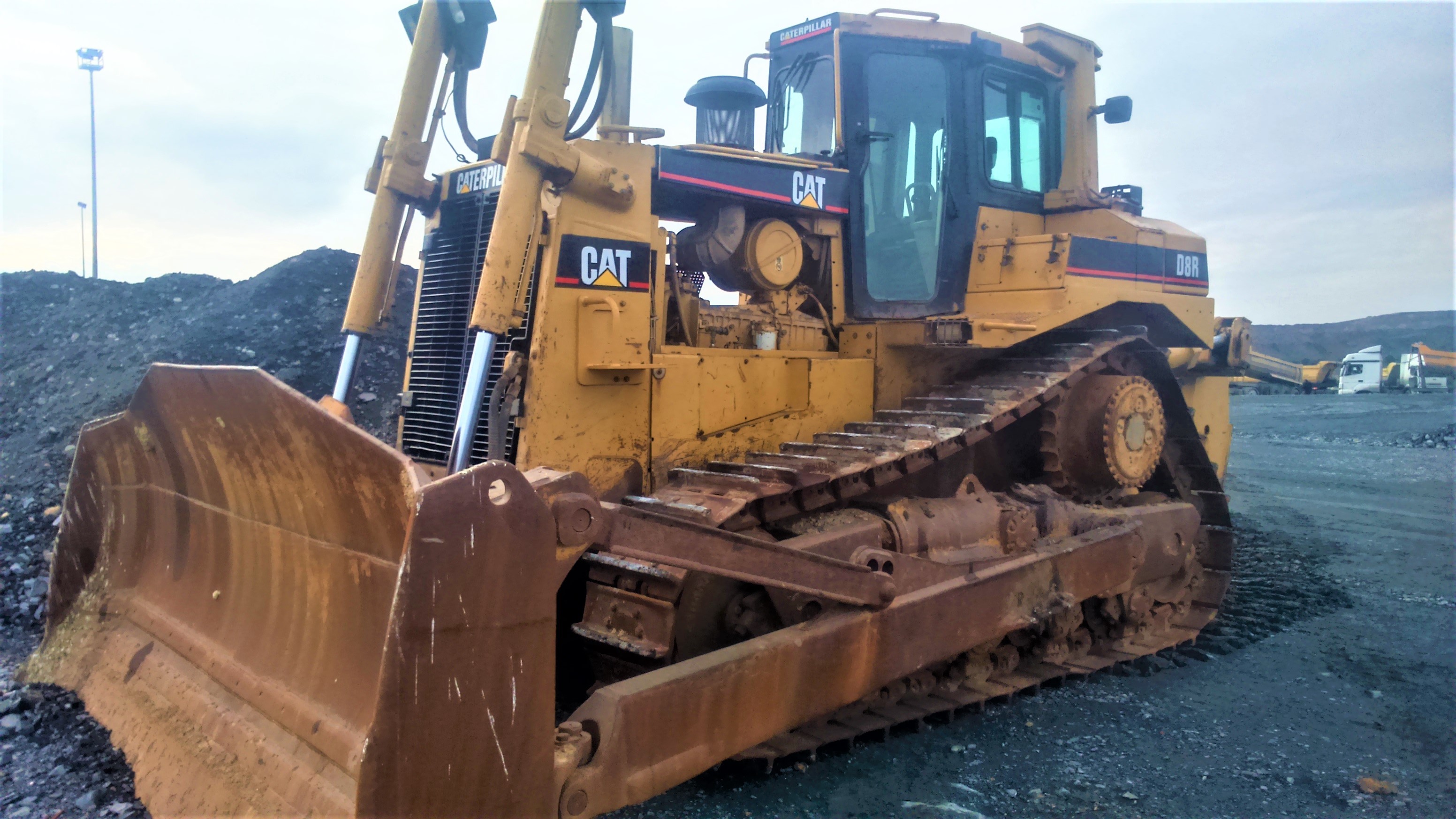 CAT D8 R